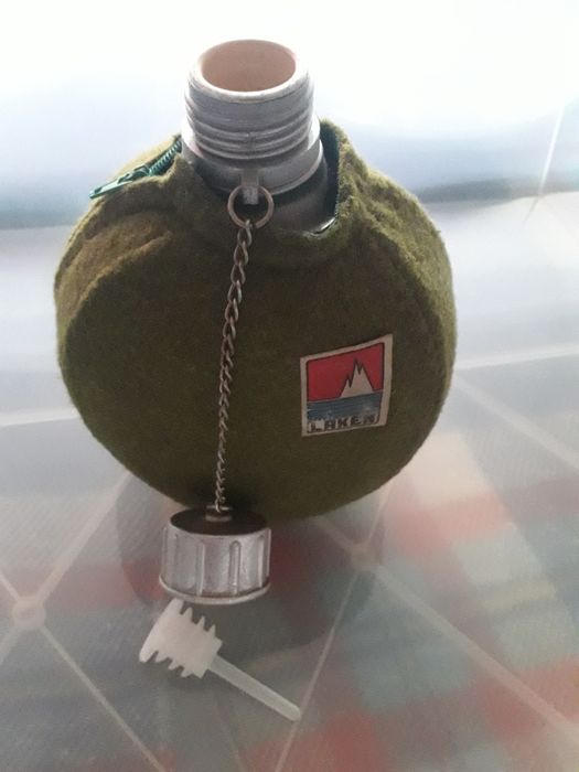 Cantil antigo marca laken com bolsa