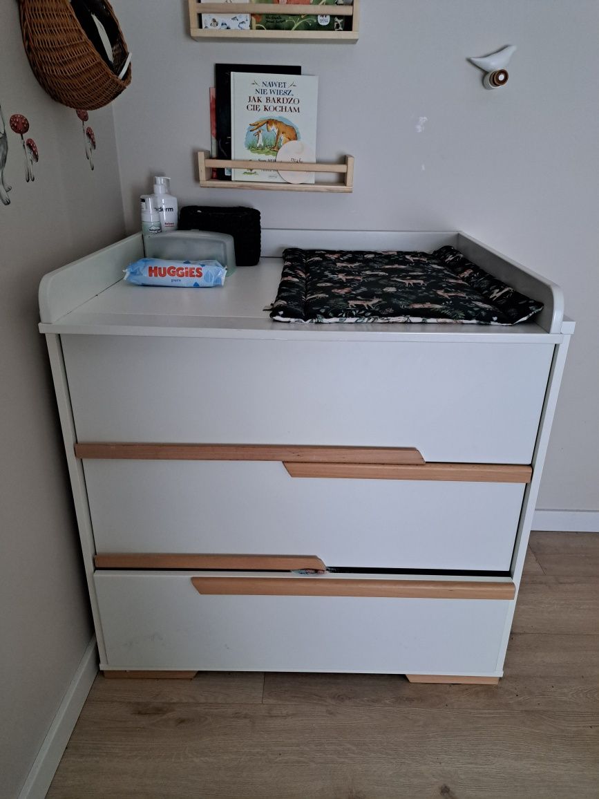 Pinio meble komoda z przewijakiem stan bardzo dobry