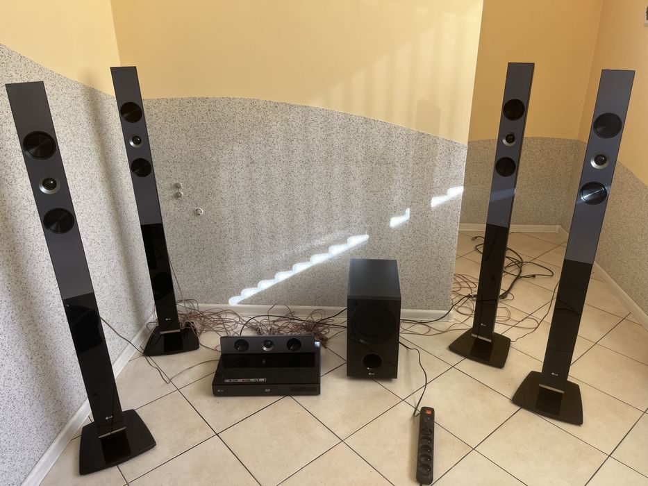 Kino domowe LG HX966tz