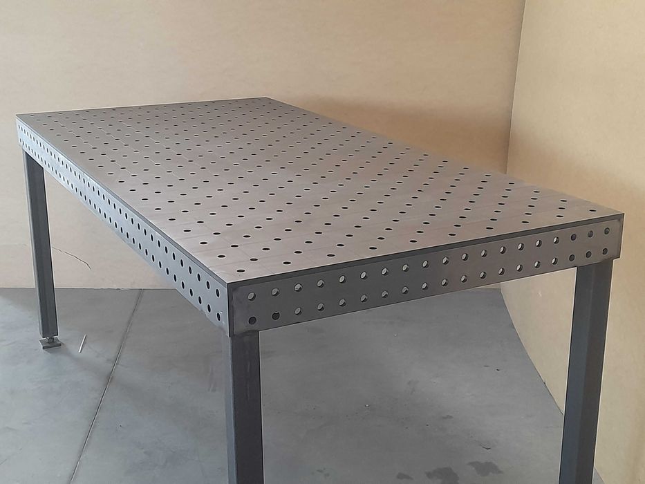 Stół spawalniczy  1000x2000    system 16  10mm.