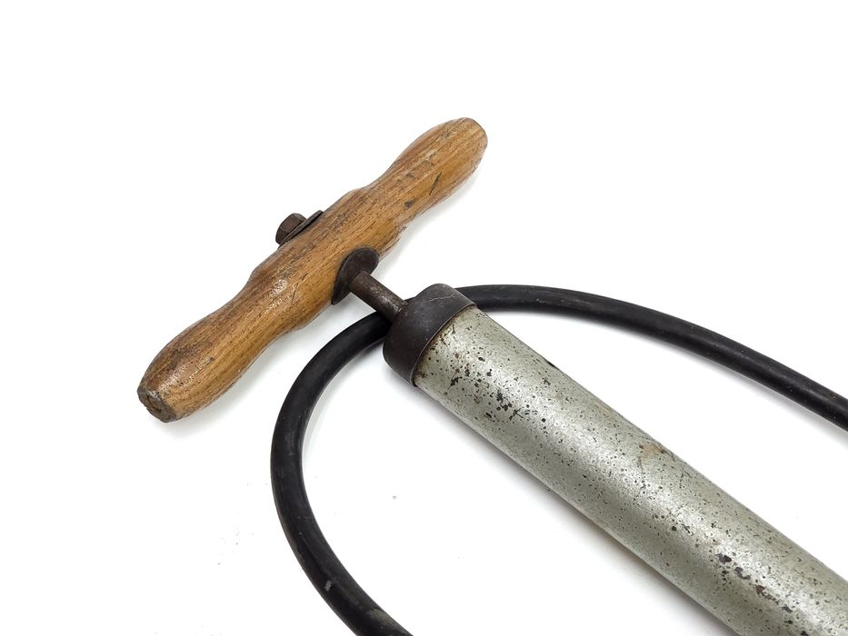 Pompka stacjonarna Spółdzielnia Pracy "Samochód" do rowerów Romet