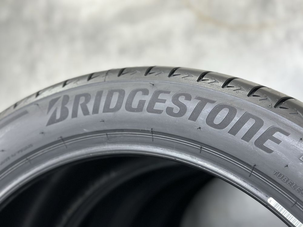 Нові літні шини Bridgestone Alenza 001 265/45 R21 108H AO
