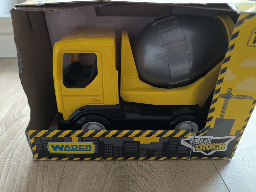 betoniarka wader 35363 TECH TRUCK POJAZD DROGOWY