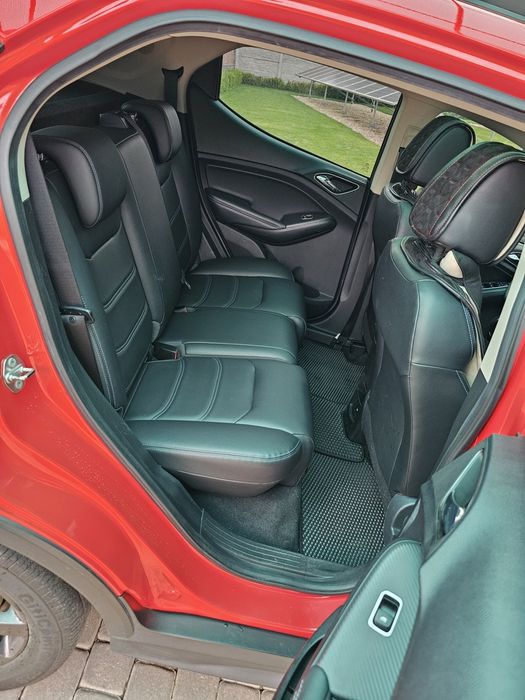 BYD YUAN електро 300 км запас