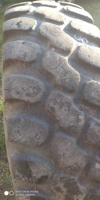 Opony 440/80R28 GOODYEAR do koparko ładowarki para 2szt 1szt zdrowa