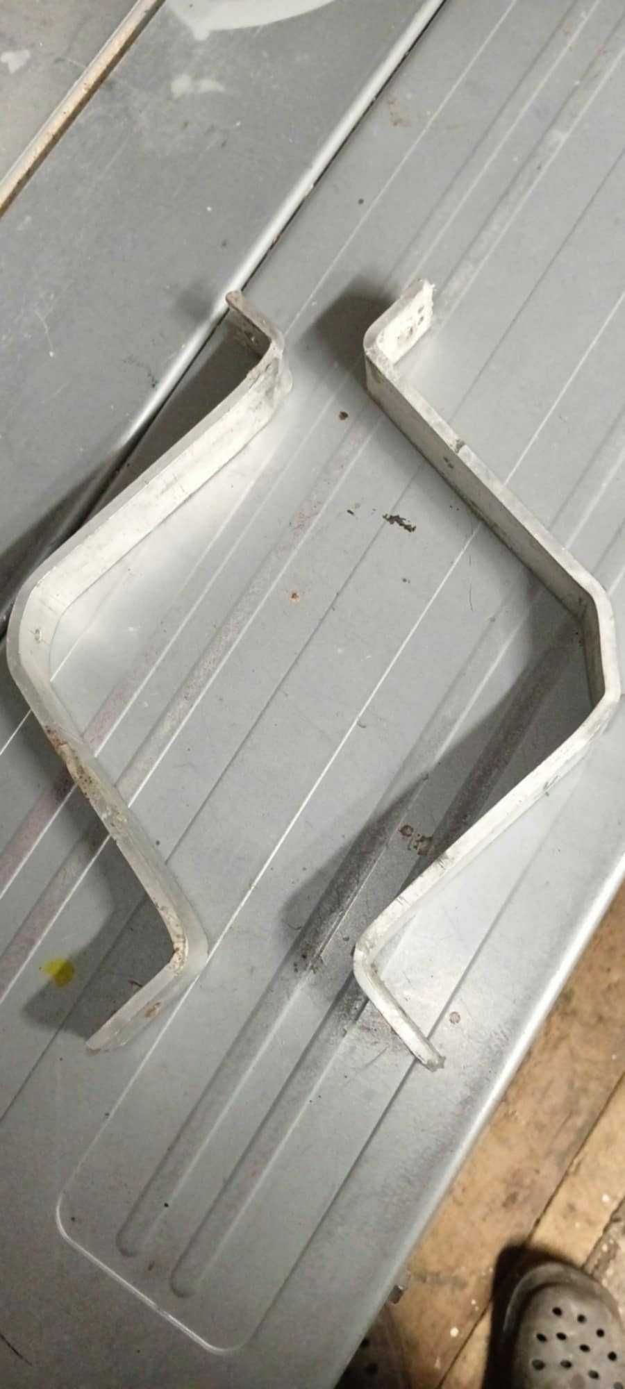 Panel natryskowy z hydromasażem pod prysznic używany.