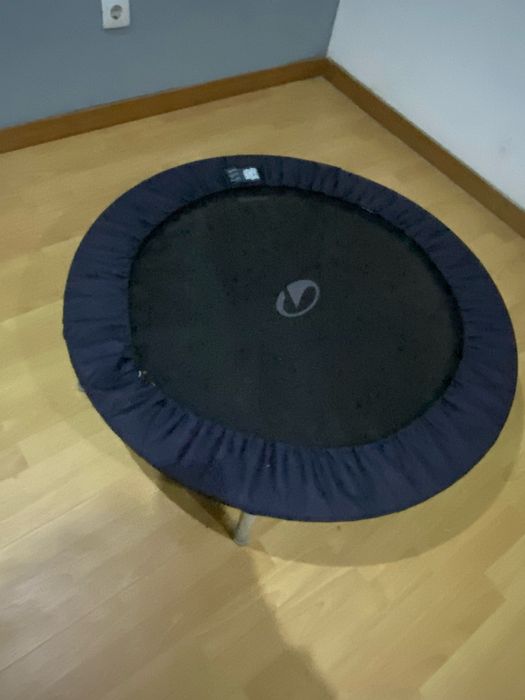 Vendo tranpolim praticamente novo
