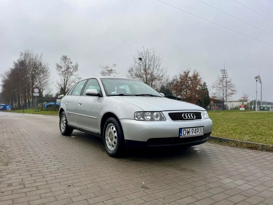 Audi A3 Sportback 1.6**102KM**A/C**Ekonomiczny**Brak Korozji**Ładny**Zadbany**OC**PT