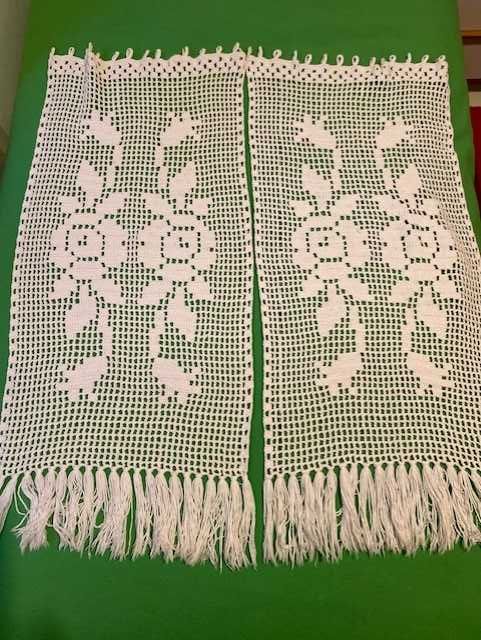 2 Lindos pares de cortinas brancas de crochet