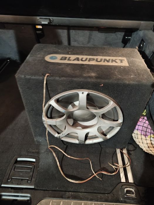 Wzmacniacz JBL tuba Blaupunkt