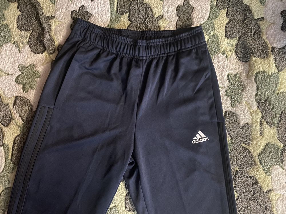 Штани Adidas (S) original нові