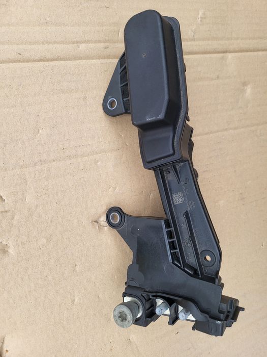 Skrzynka Bezpieczników bmw m4 G82 G83 m3 G80 G22 G20 G23 G26