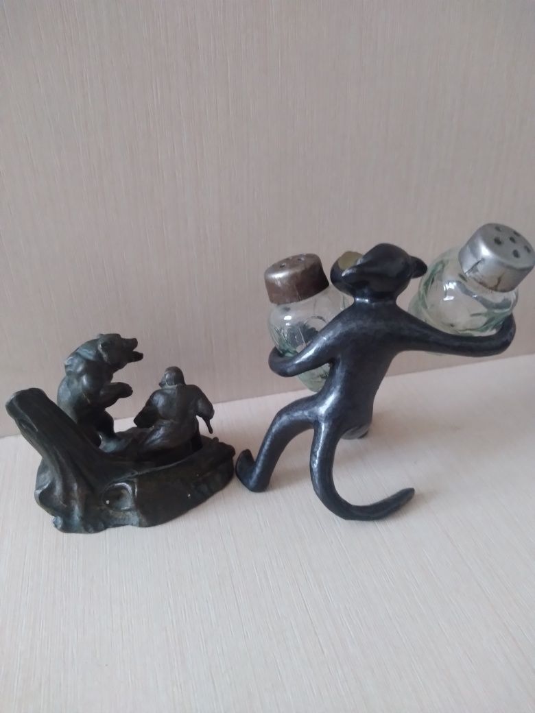 Бронзовые статуэтки.