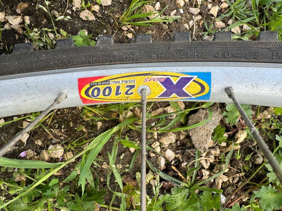 Bicicleta de montanha com suspensão Univega Flyte 800