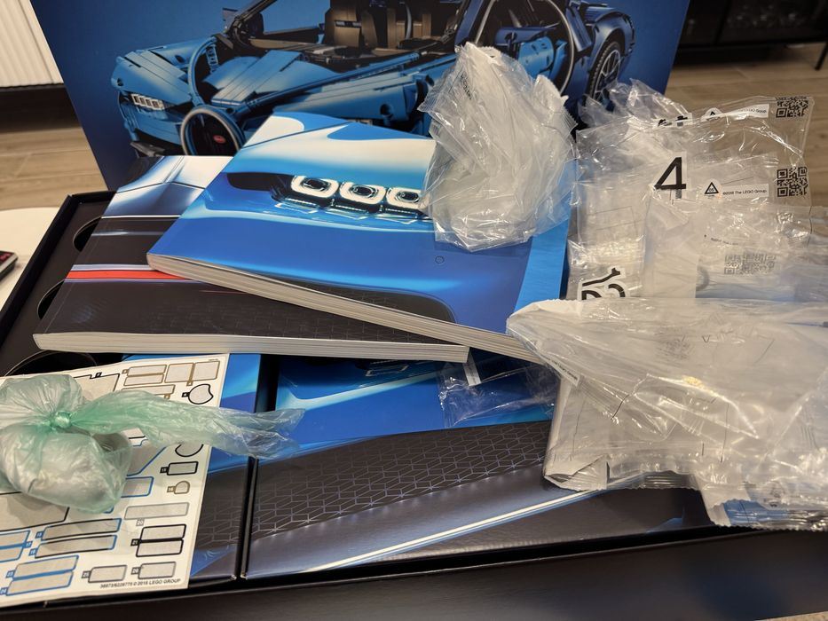 LEGO Technic 42083 Bugatti Chiron • komplet • stan idealny