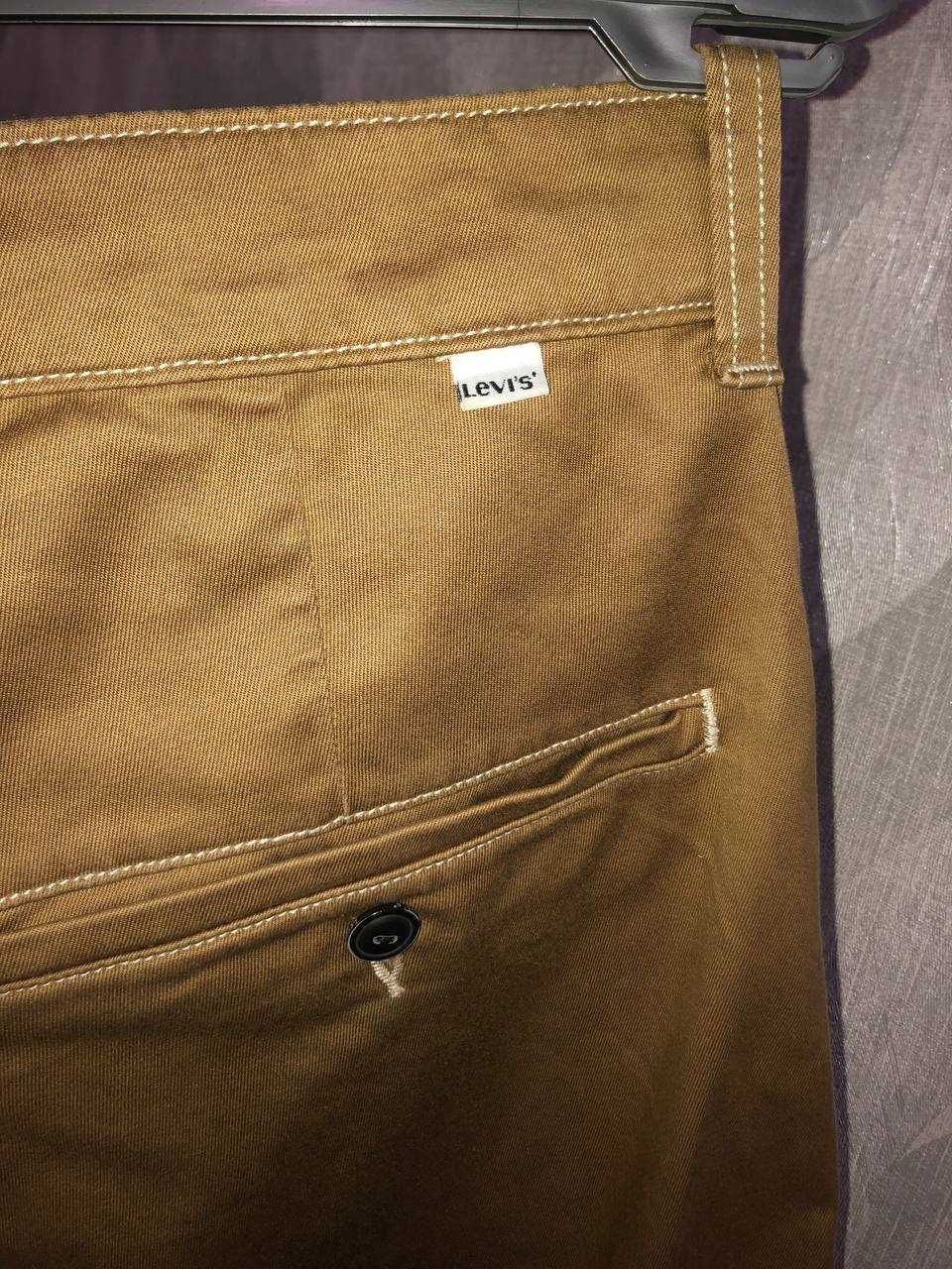 брюки штаны Levis бежевые