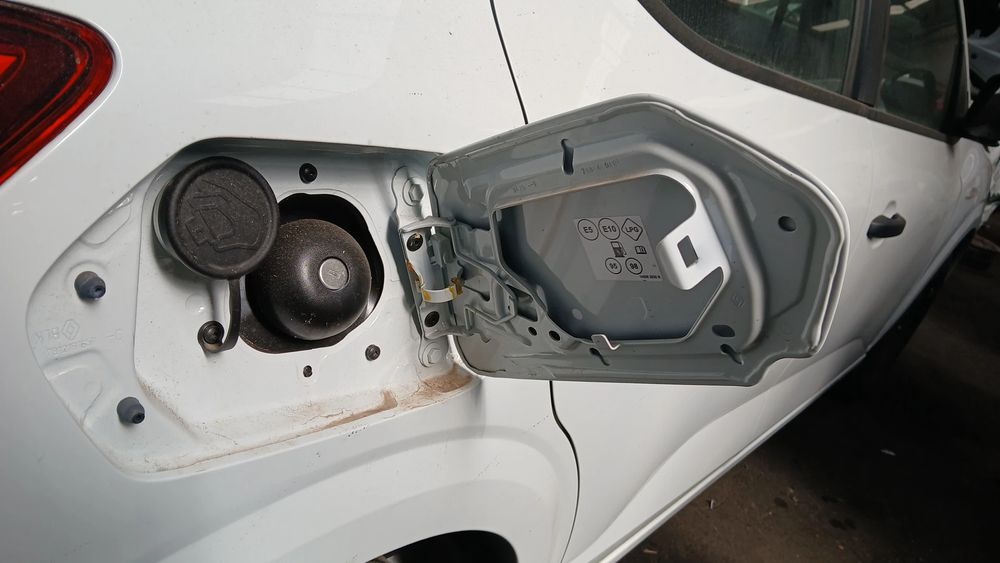 Tampa depósito combustível DACIA Sandero III