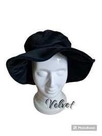 Aksamitny kapelusz vintage szerokie rondo czarny
