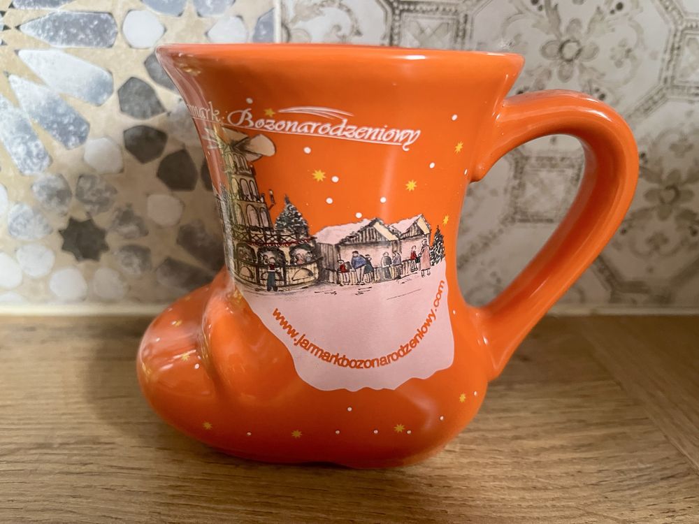 Pomarańczowy kubek bucik Jarmark Bożonarodzeniowy Wrocław 2013 r