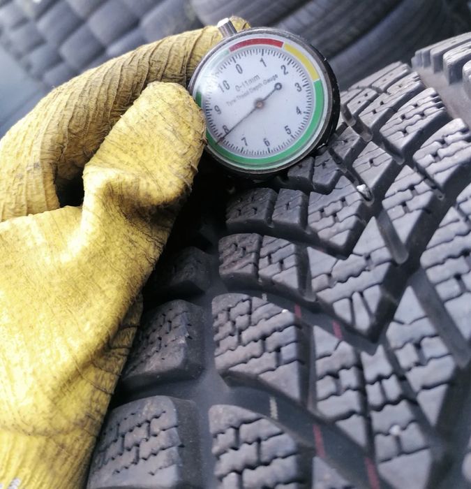 Резина 205/55 R16 Dunlop Германія шини комплект майже нові