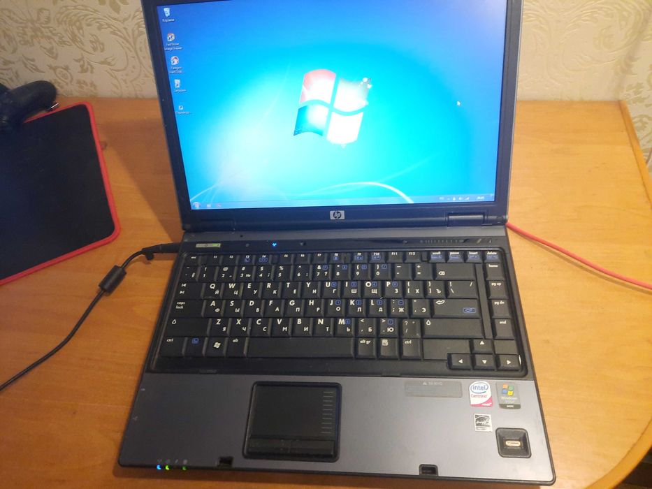 ноутбук 2 ядра, функциональный, с хорошей батареей