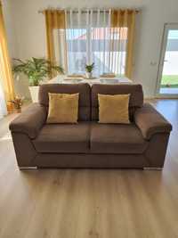 Vendo 2 sofas em excelente estado