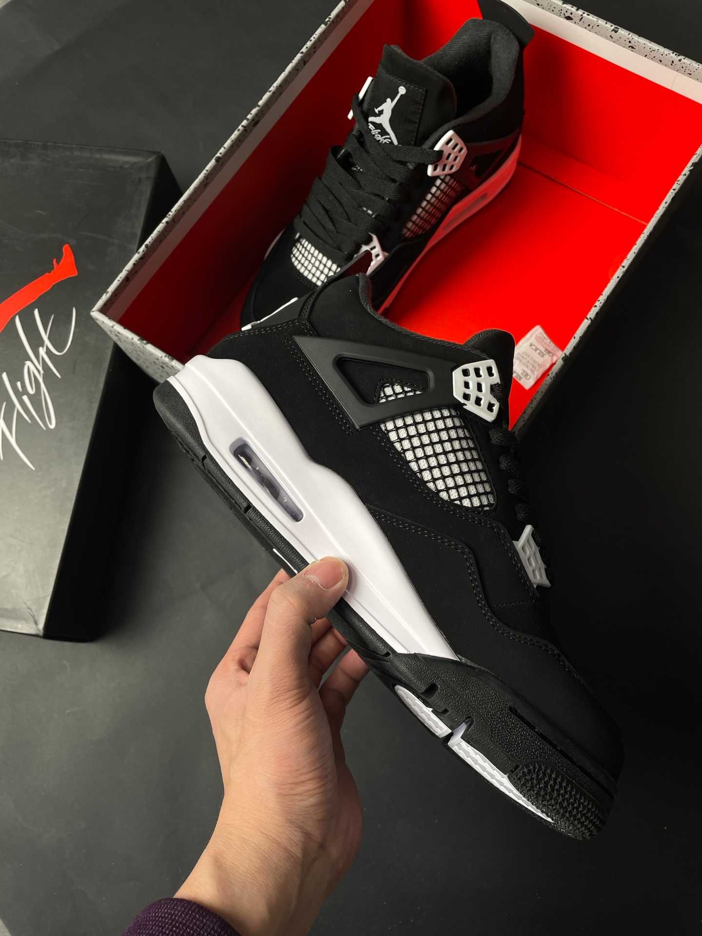 Nike_Nowy*Jordan4_ Retro_White_Thunder*UnisexTrampk41