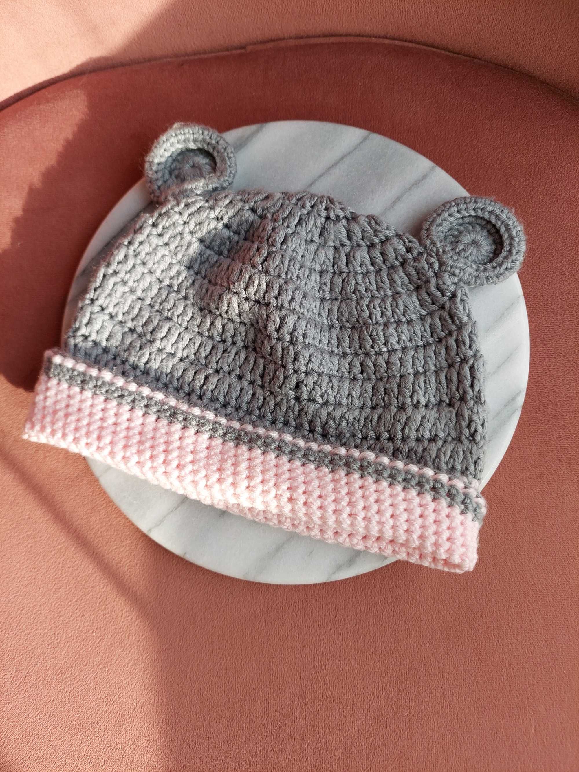Hand made wełniana czapka szaro różowa z uszkami 6-18m.