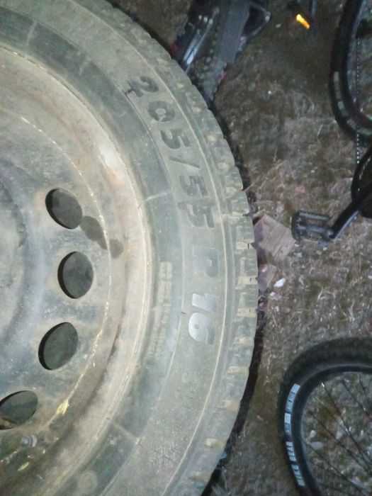 Koła opony zimowe 205/55  16r Volvo s 80