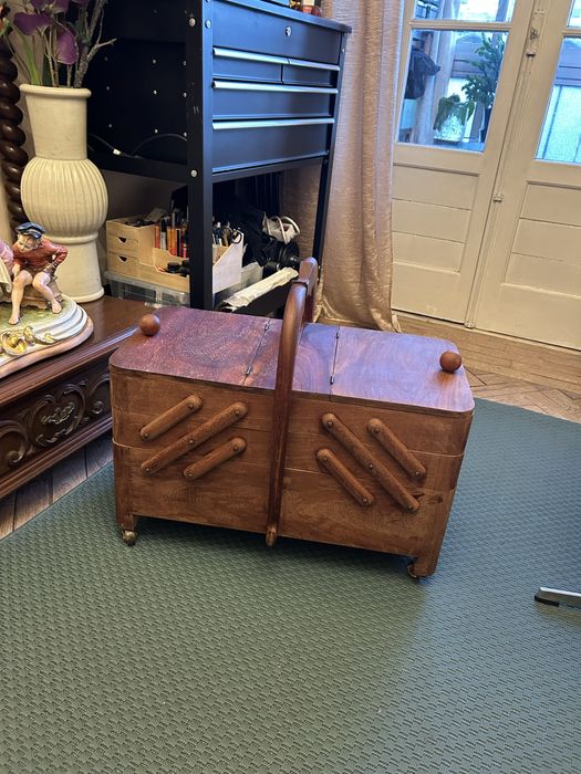 caixa organizadora de madeira antiga