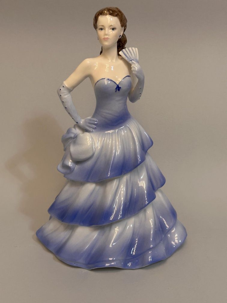 Coalport figurka z porcelany