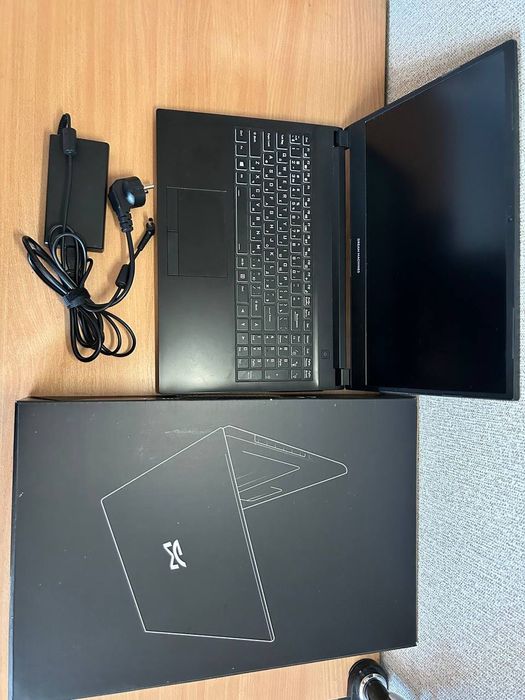 Игровой ноутбук  3D MACHINES Clevo