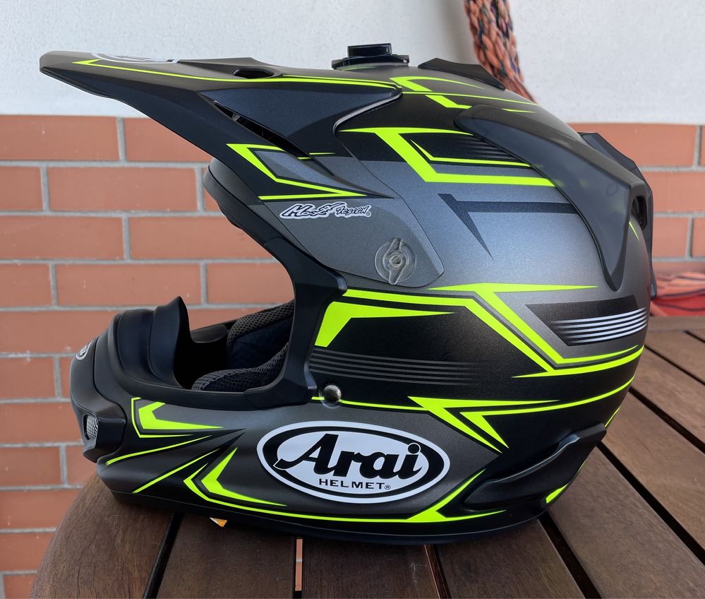 Capacete Arai MX-V tamanho L