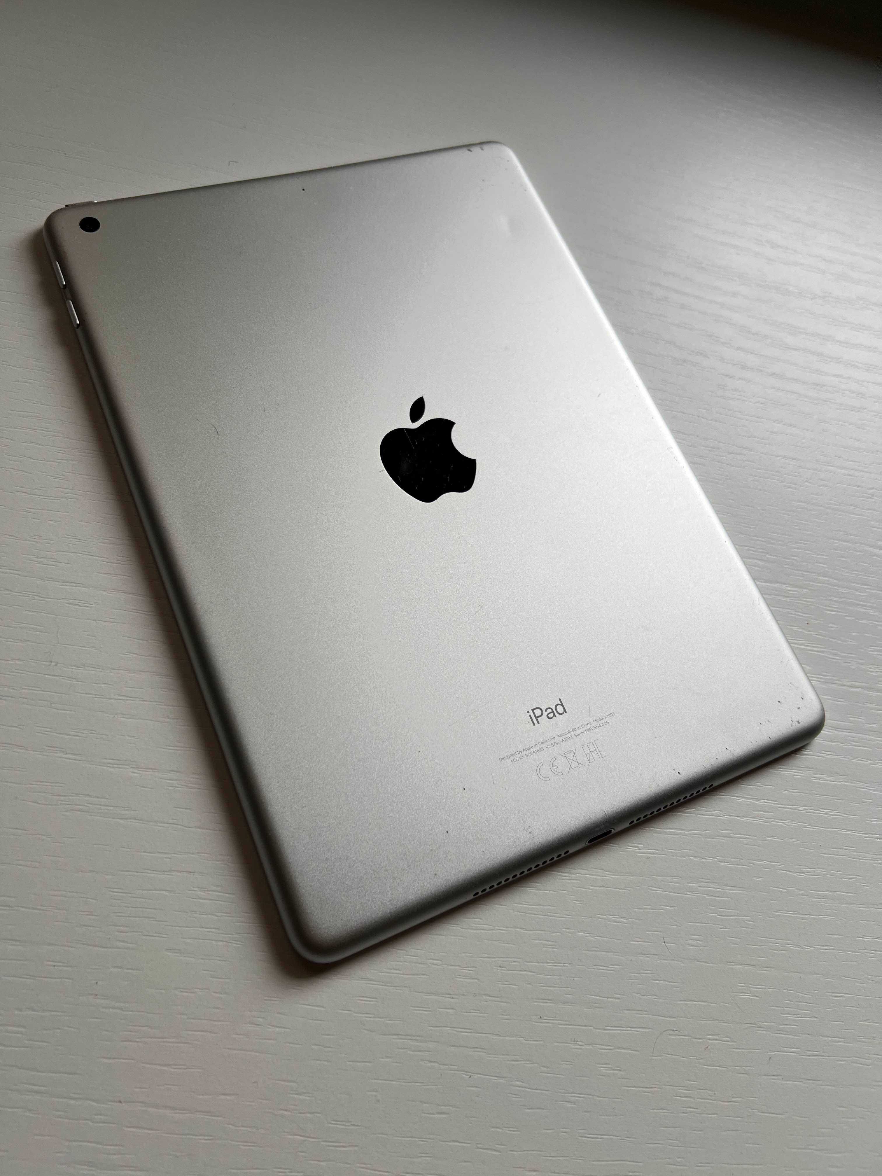 iPad 6 generacji, 128 GB Wi-Fi, bez blokad