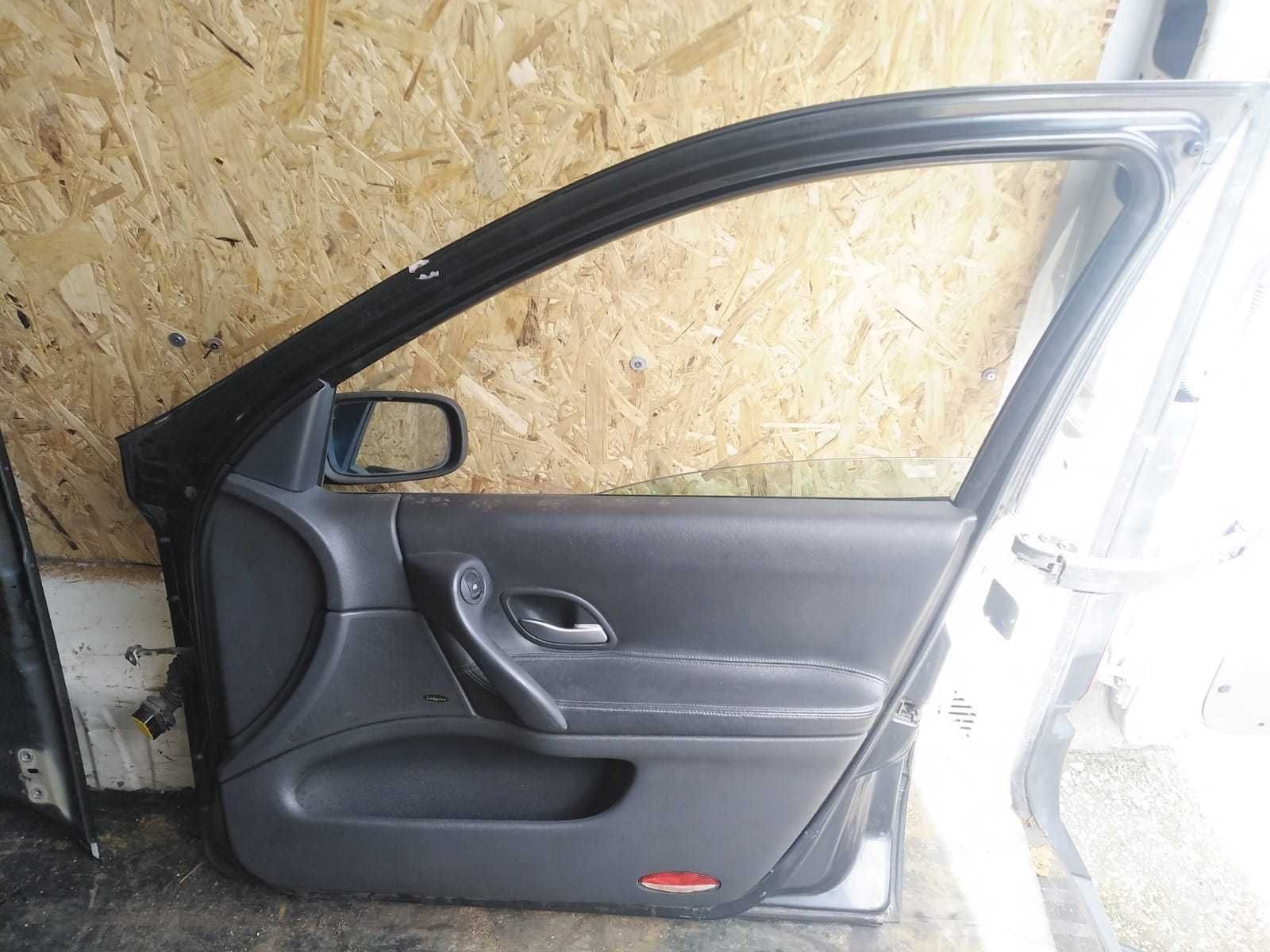 Porta Frente Direita Renault Laguna II 2002