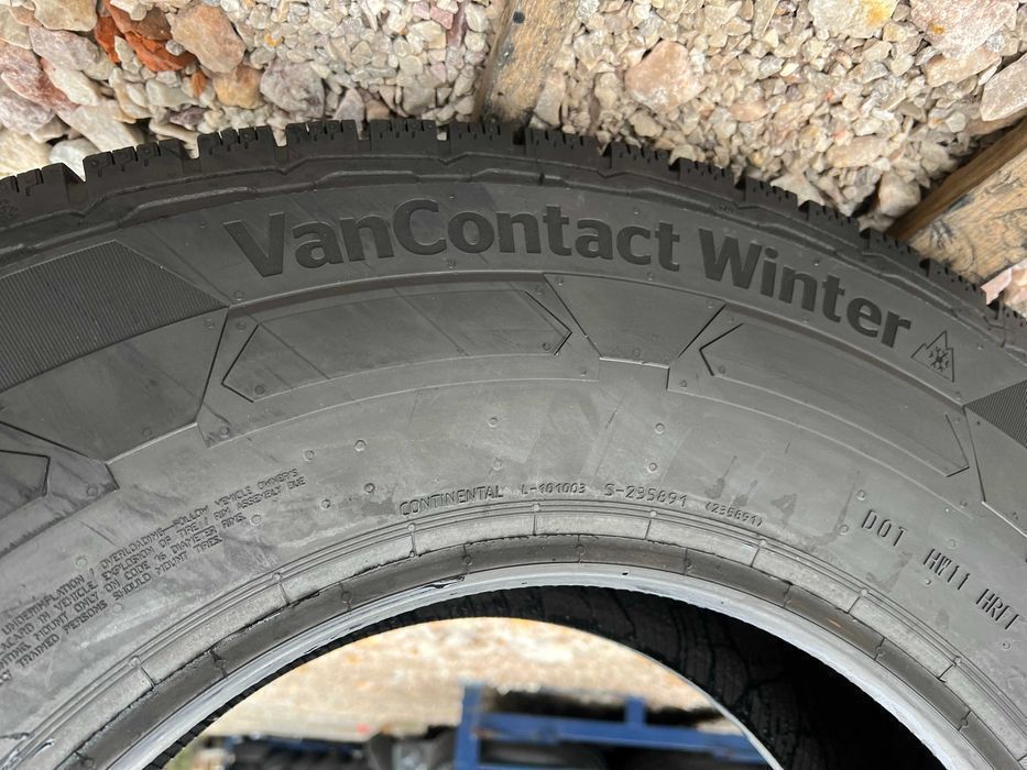 Opona zimowa DEMO 245/75/R16 Continental VanContact Winter - 1 sztuka