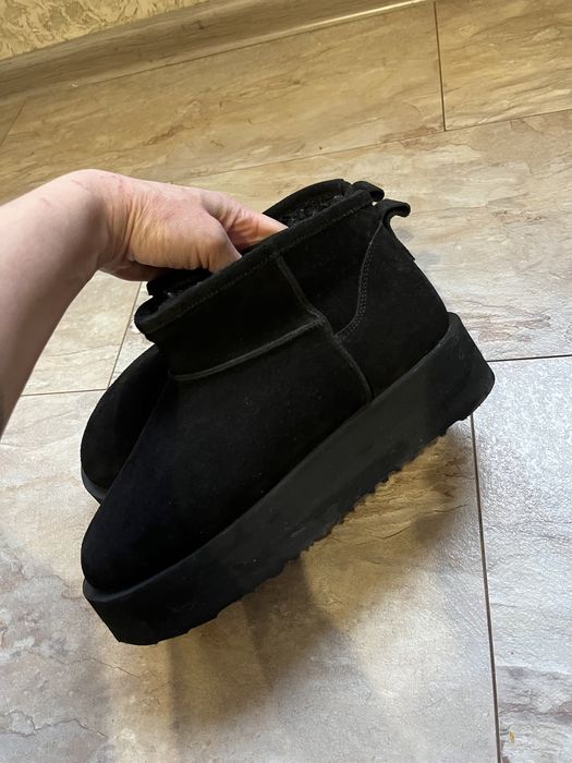 Продам уги натуральна замша