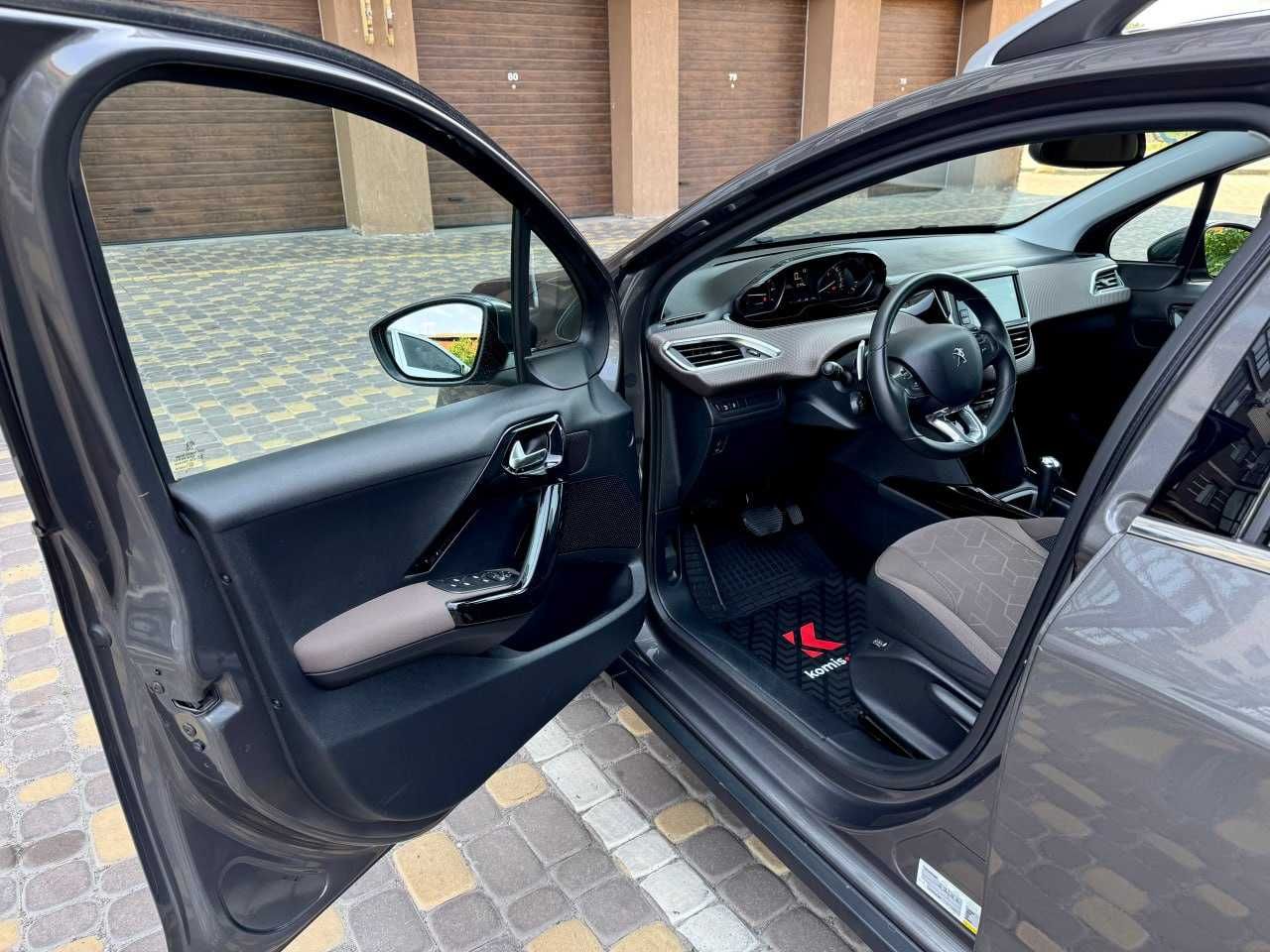 Продам  Peugeot 2008 2016. Можна в розстрочку, під викуп.