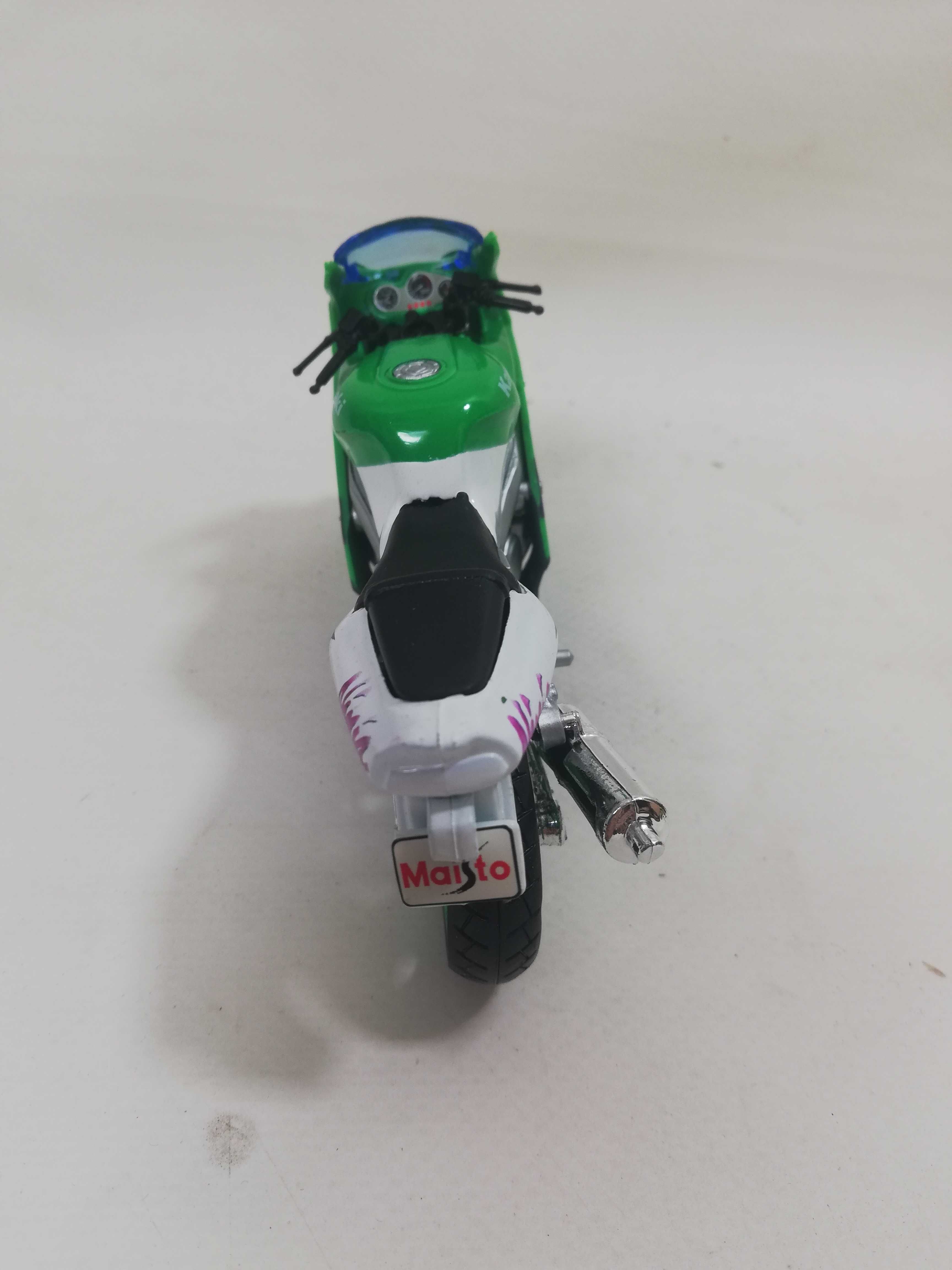 Kawasaki Ninja ZX-12R - Maisto 1:18