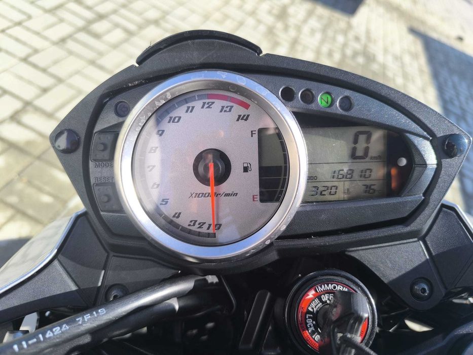 Moto Kawasaki Z750