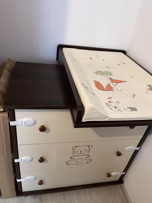 Lózeczko i komoda