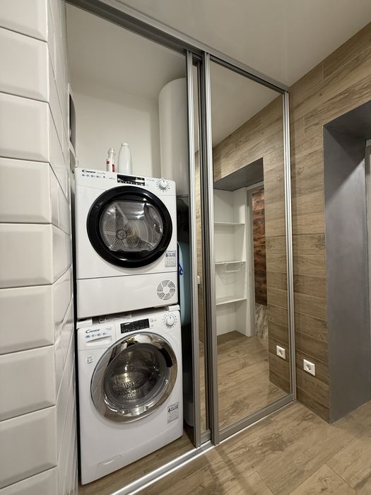 Продам люкс 3к 88м2 центр міста Срарокозацька