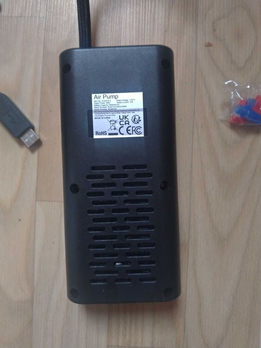 Насос електричний акумуляторний автонасос Компресор