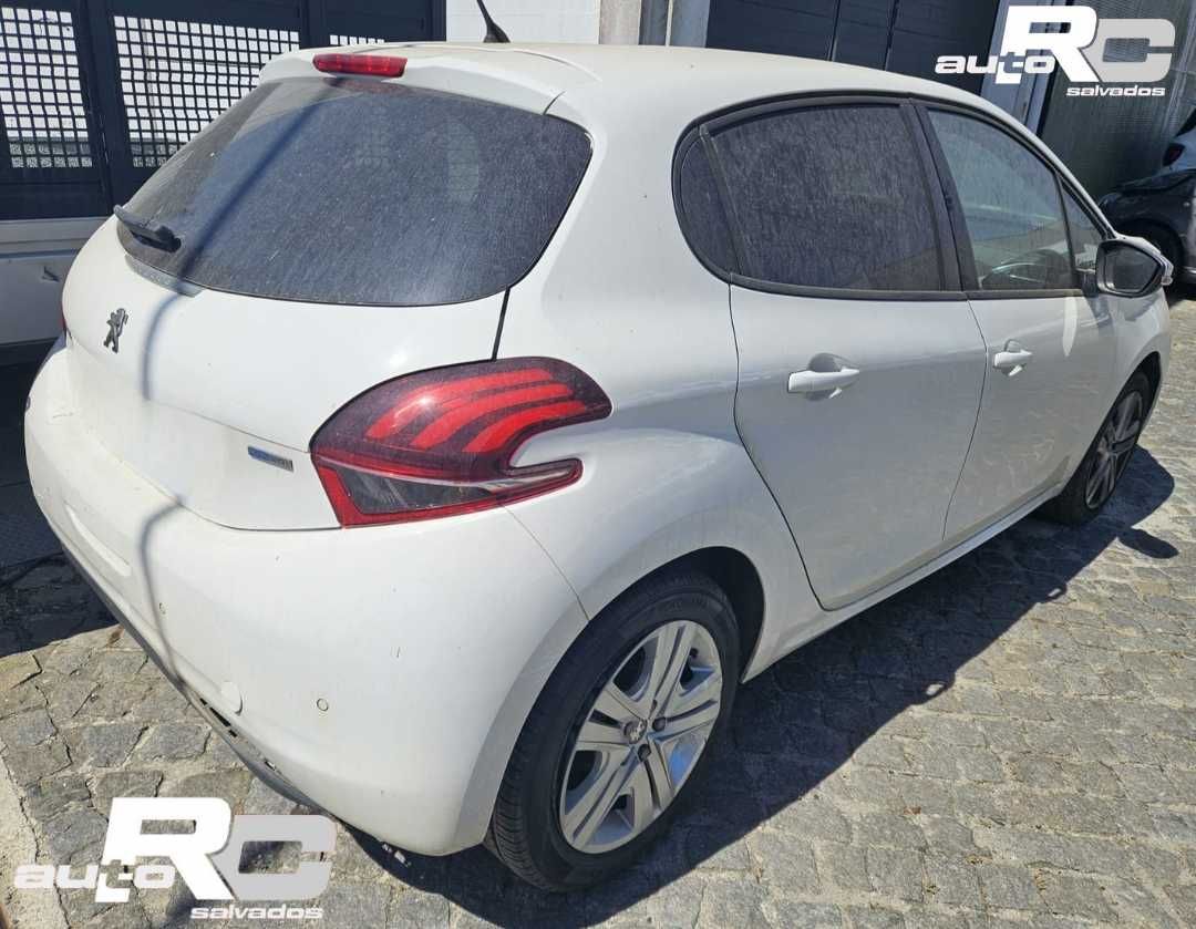 Peugeot 208 I Hatchback