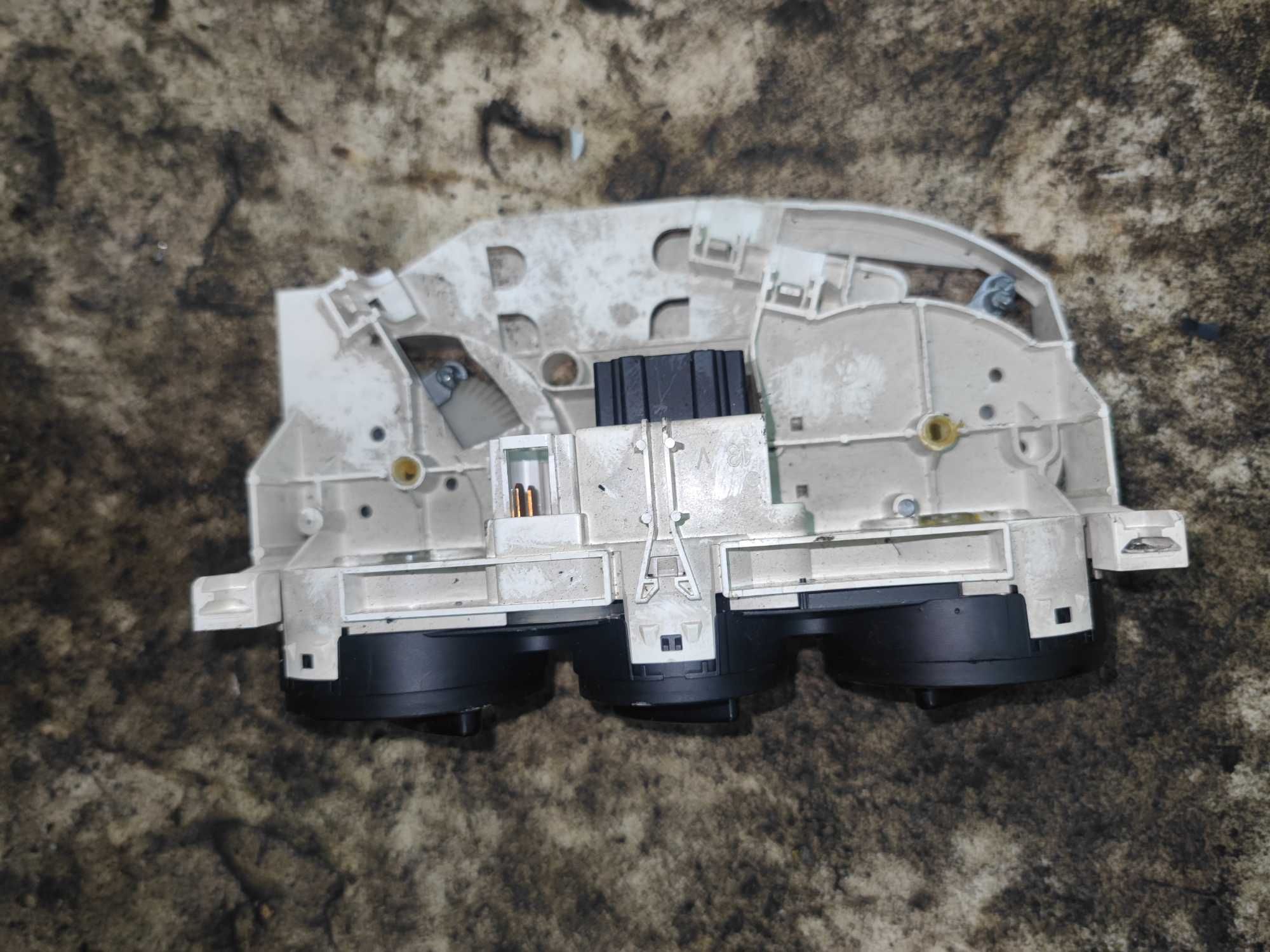 Seat Toledo II Leon I Audi A3 8L Panel Starowania Nawiewu Klimatyzacji