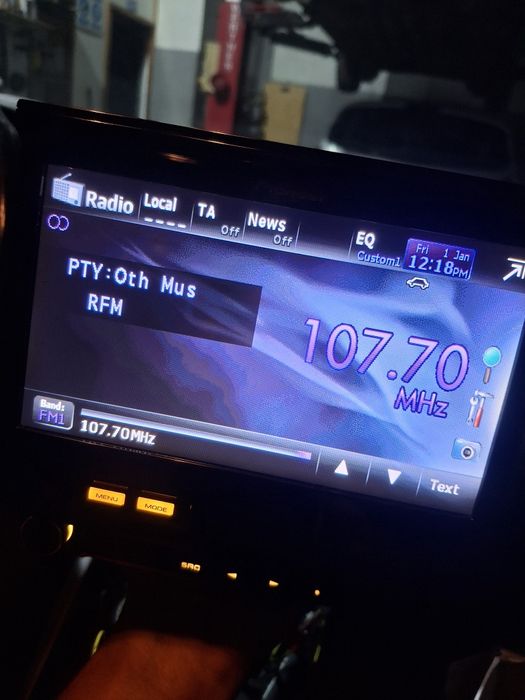 Vendo ou troco por slgo do meu interesse pioneer avh 5200dvd