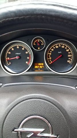 Продам Opel Astra H