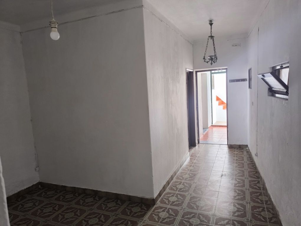 Vendo casa térrea em Beja