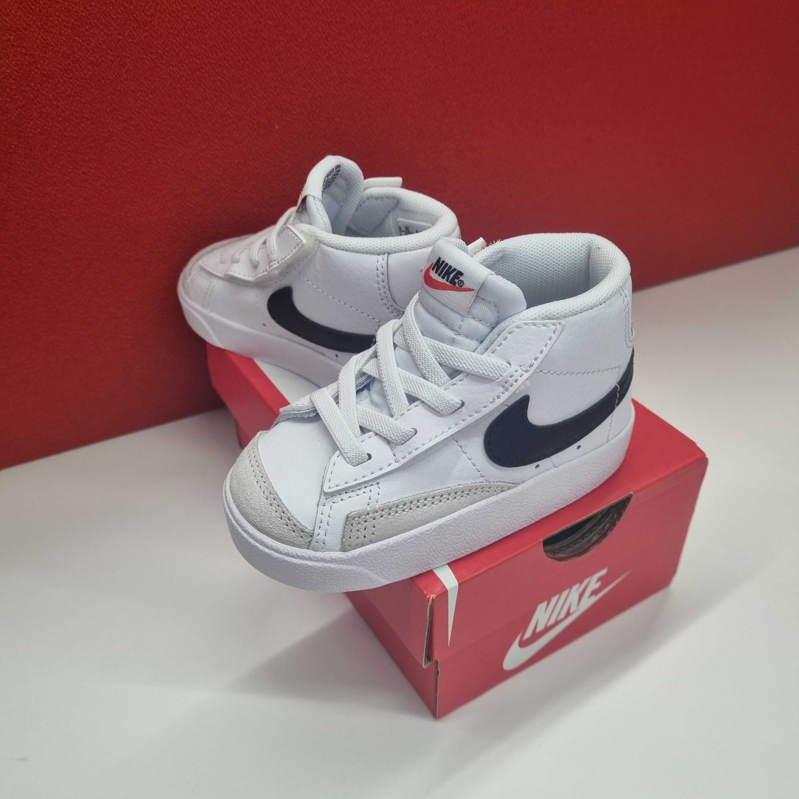 Ténis Novos: Nike Blazer Mid 77' (Bebé)