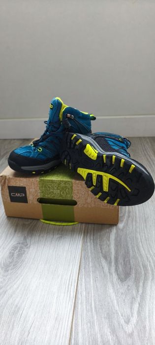 Продам хороші дитячі Ботинки